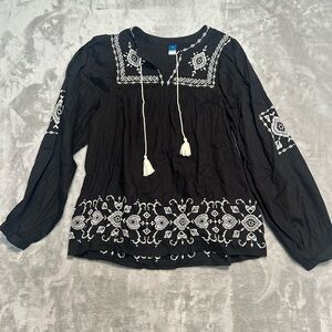 Old Navy Boho Swing Blouse Top Women’s XS Black White Tassels poet Midsommar